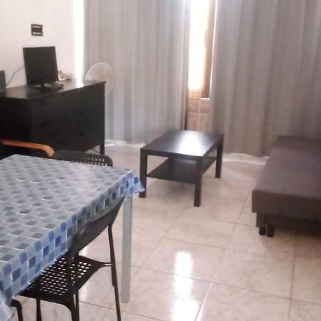 Primavera Appartement Tot 7 Personen Ideaal Voor Backpackers Арона Екстер'єр фото